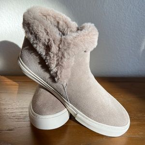 Tretorn at Anthropologie Leather Faux Fur bootie - size 8.5 US (39 EUR)
